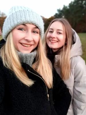 Foto de otoño de Mary y Karolina (Marysia i Karolina jesiennie)