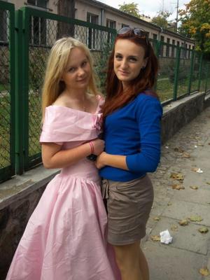 Lustful friend Iza and her sister Maja - post your fantasies!