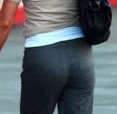 JENNIFER ANISTON PRECISA DE GOZADA NA BUNDA