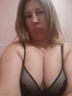 Blonde mature Anna Sergeevna and her hard nipples