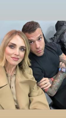 Chiara Ferragni influenciadora loira safada italiana!