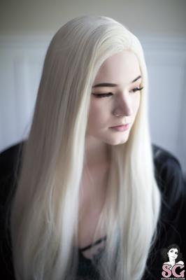 LynieniCole - DayDream