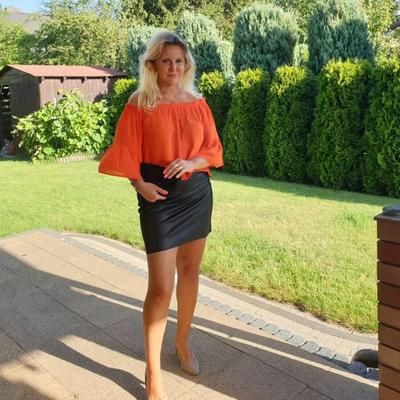 Wunderschöne blonde MILF/Reife aus Polen (Spezial)