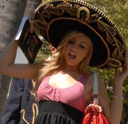 Lexi belle: trío con niñeras