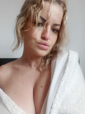 Gianina, eine nette rumänische MILF