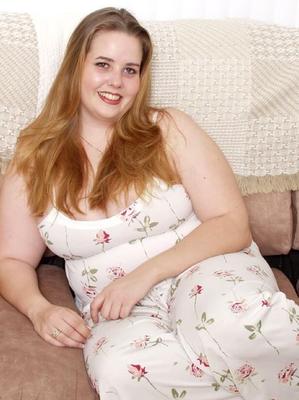 Pale Blonde BBW Posing