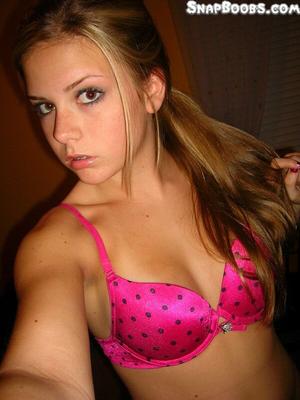 Hot self pics of a blonde babe