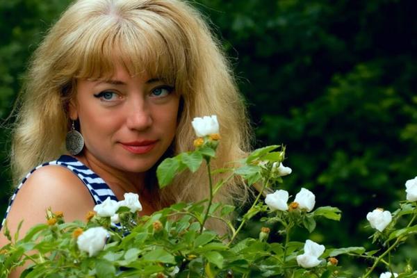 Très belle blonde mature Albina de Poltava en Ukraine