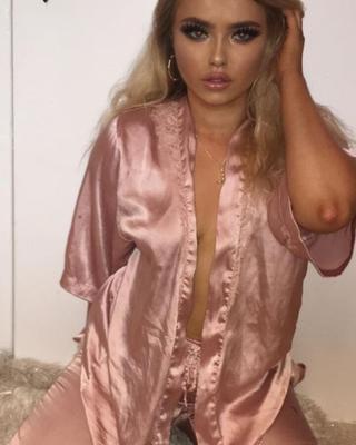 SATIN CHAV - TEEN SLUTS IN SATIN PJS