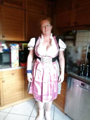 Tanja Eggert en Dirndl