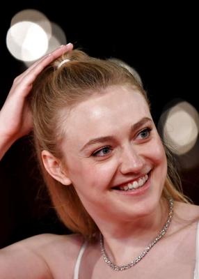 Dakota Fanning – Bitte stehen Sie bereit