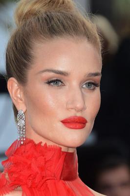 Rosie Huntington-Whiteley -