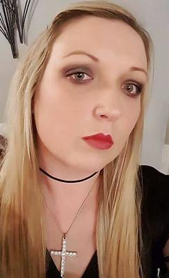 Cum on my red lips