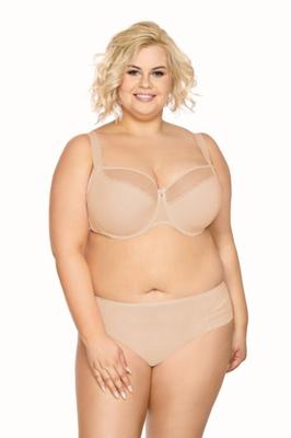 Hot chubby model presents underwear