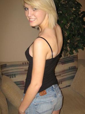 Parfait amateur blonde ado