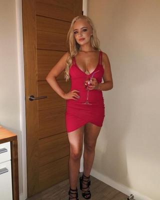 Emily H - blonde bimbo for hate and abuse