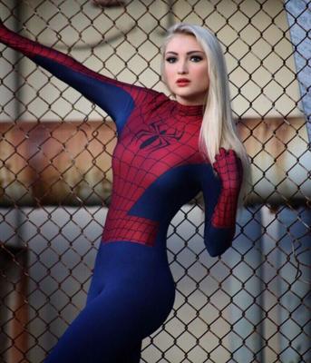 Anna Faith Carlson falsa y real