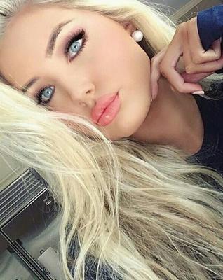 Instagram Teen With Sexiest Lips Ever