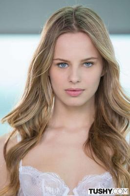 Jillian Janson la voulait dans le cul