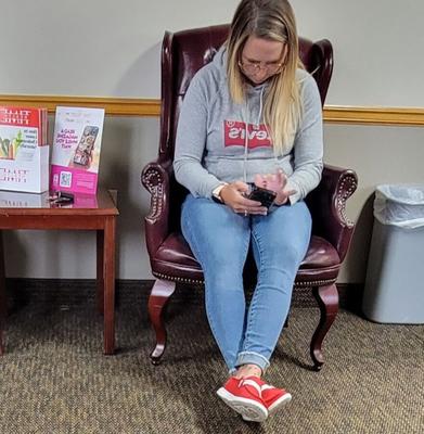 hot milf at the docs office - waiting room creepshots - Sexy!!!