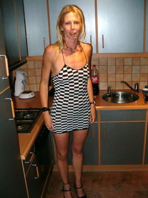 Belinda-Amateur wife from Germany