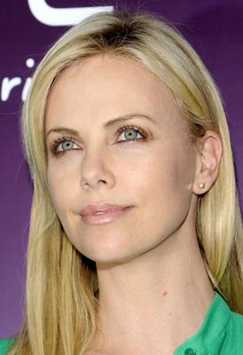 Homenagem a Charlize Theron