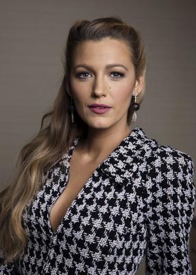 Blake Lively como minha submissa esposa dona de casa tradicional