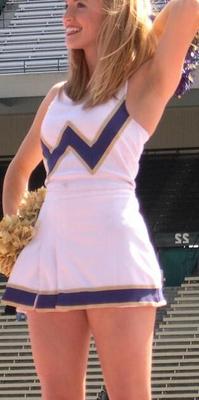 Washington & Oregon State Cheerleaders