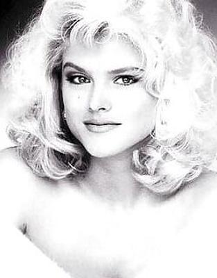 Anna Nicole Smith ! 