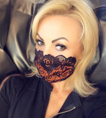 BLONDE MILF (38 Jahre, Polen)