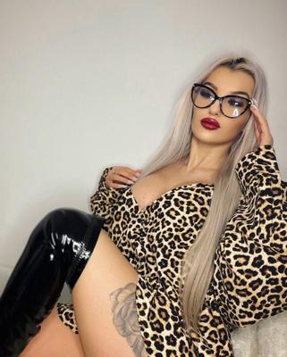 Romanian Bimbo Slut Iulia P