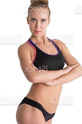 soutien-gorge de sport, cheveux d'entraînement en chignon