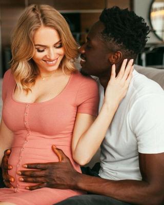 Couple interracial du Portugal