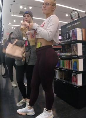 candid blonde bubblebutt in maroon leggings