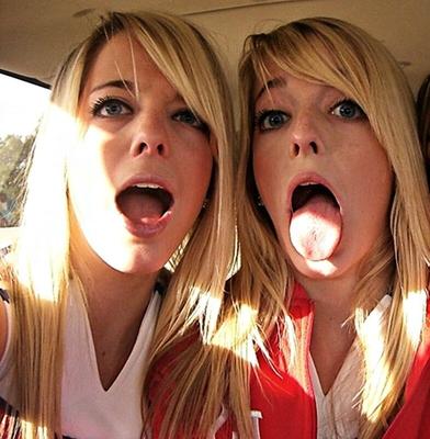 Twin Blonde Cheerleaders (Braces) - Complete Collection