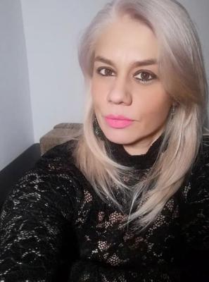 Tia romena Flory para COMENTÁRIOS SEM LIMITES