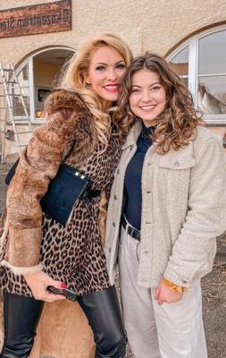 Luana Knoell and Sonya Kraus German Actor�s