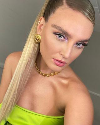 Perrie Edwards (PIGTAILS & PONYTAILS)