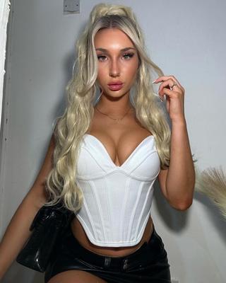 Tasha Rubia Tetona Chav