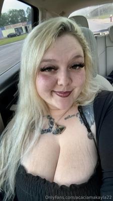 Kayla Huge Ass Big Boobs Blonde BBW Tattooed Girl Mixed Hot Shot